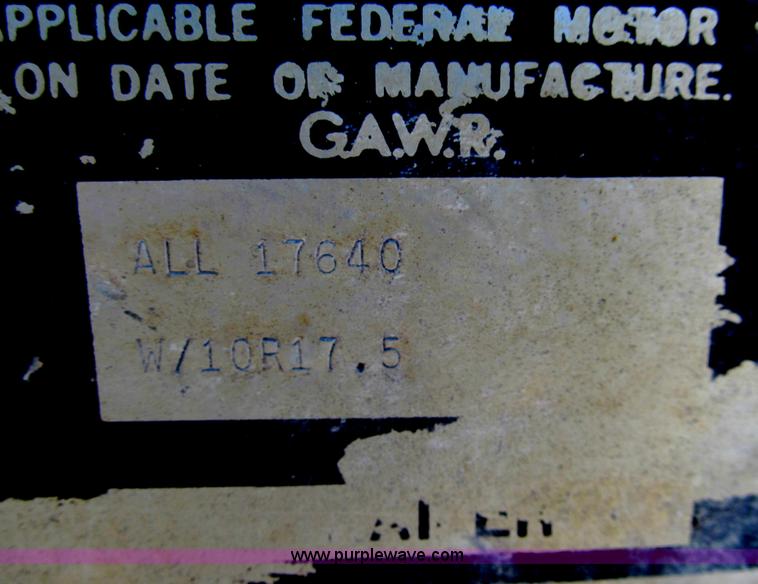 image for item I7203 1983 Trail-Eze FG3517-M3 42' lowboy equipment trailer