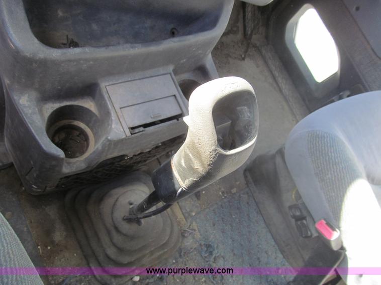 image for item I7204 1998 Sterling AT9522 semi truck