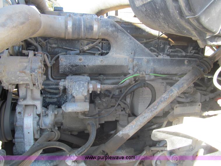 image for item I7204 1998 Sterling AT9522 semi truck