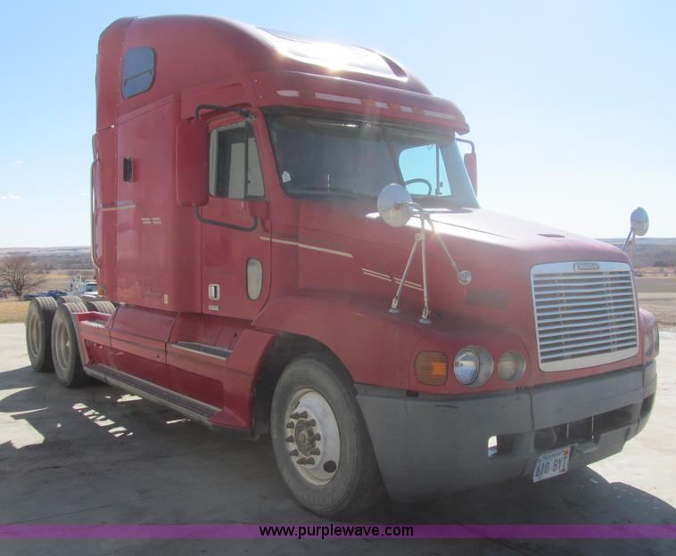 image for item I7208 1998 Freightliner FLC120 semi truck