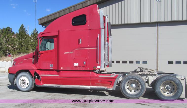 image for item I7208 1998 Freightliner FLC120 semi truck