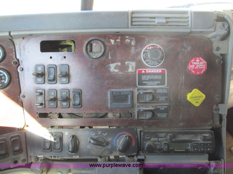 image for item I7208 1998 Freightliner FLC120 semi truck