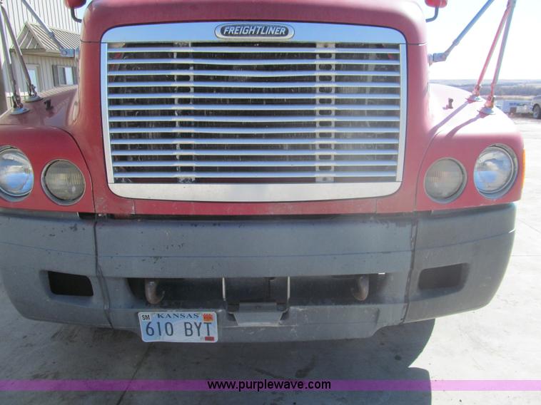 image for item I7208 1998 Freightliner FLC120 semi truck