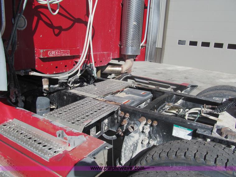 image for item I7208 1998 Freightliner FLC120 semi truck