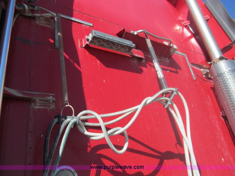 image for item I7208 1998 Freightliner FLC120 semi truck