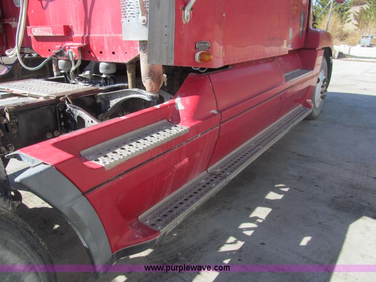 image for item I7208 1998 Freightliner FLC120 semi truck