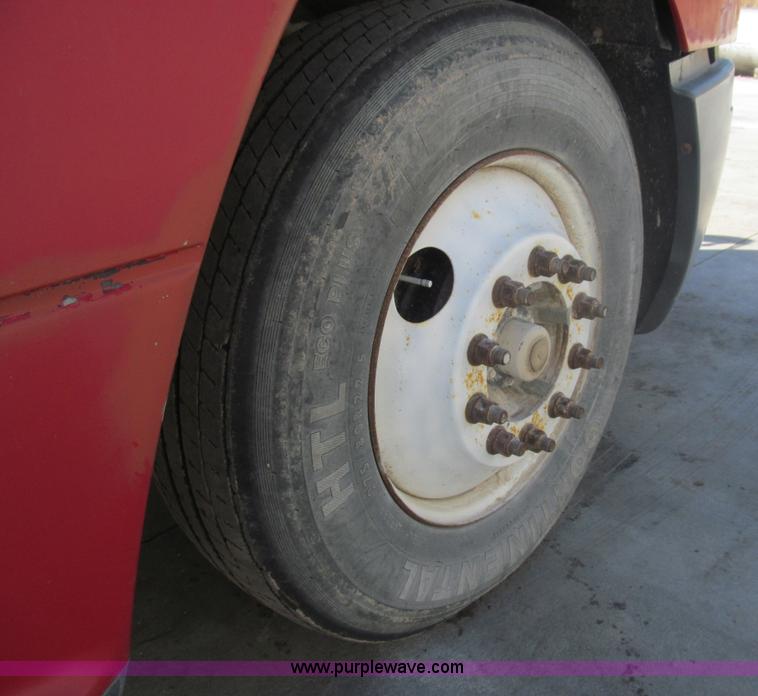 image for item I7208 1998 Freightliner FLC120 semi truck