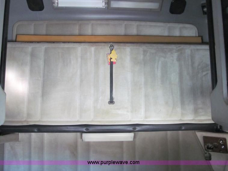 image for item I7210 1995 Freightliner FLD semi truck