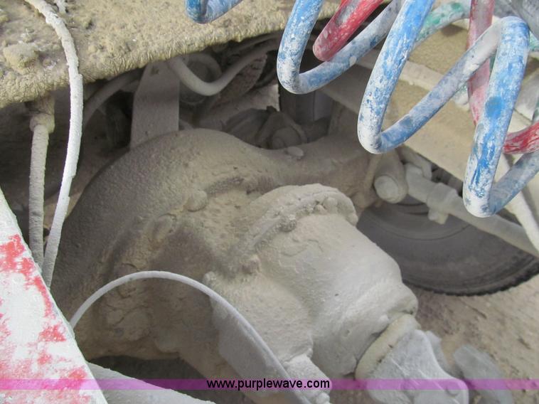 image for item I7236 1985 Kenworth W900 semi truck