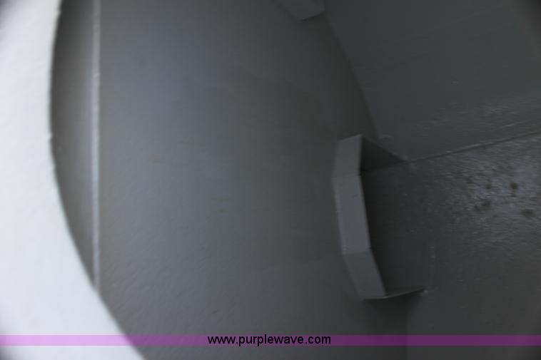 image for item I7487 Custom Built 130-BLL vacuum trailer