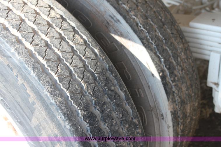 image for item I7487 Custom Built 130-BLL vacuum trailer