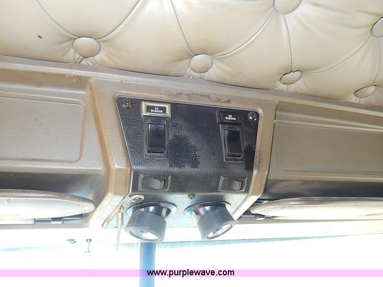 image for item I9298 2005 Kenworth W900L semi truck