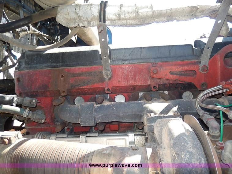 image for item I9298 2005 Kenworth W900L semi truck