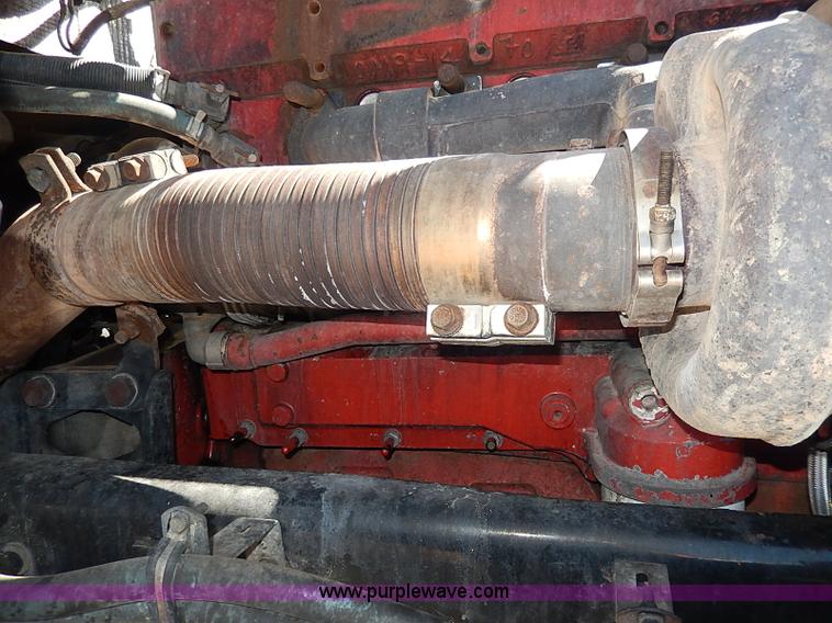 image for item I9298 2005 Kenworth W900L semi truck