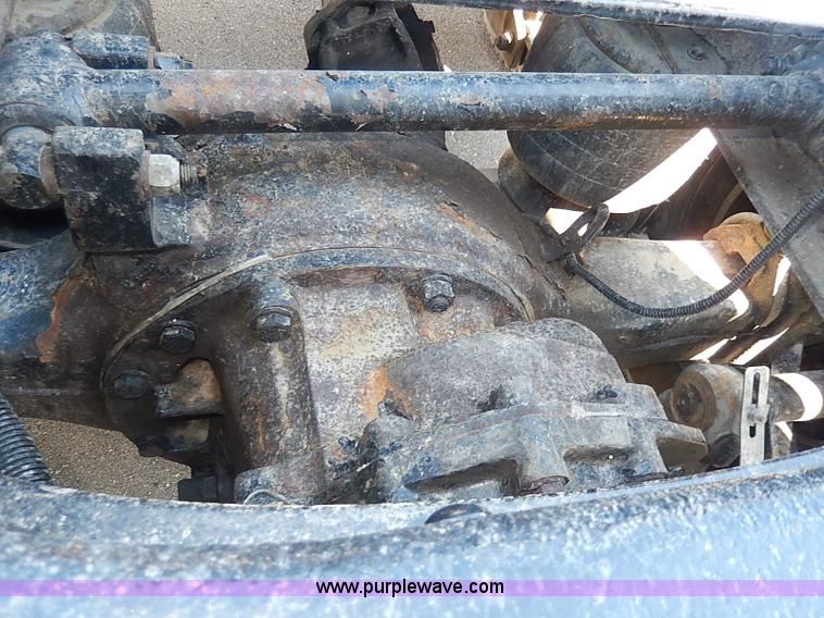 image for item I9298 2005 Kenworth W900L semi truck