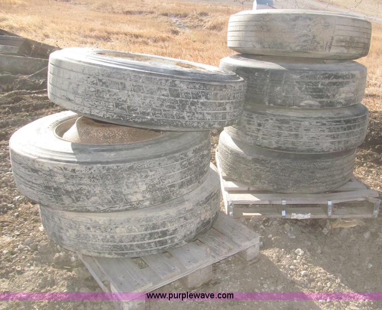 image for item AE9346 (7) 295/75R22.5 tires and 10 bolt wheels