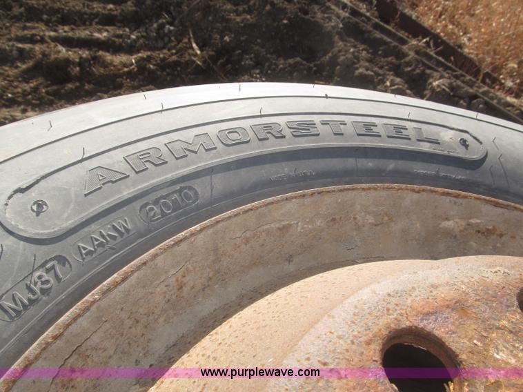image for item AE9346 (7) 295/75R22.5 tires and 10 bolt wheels