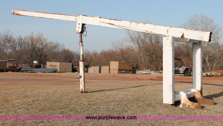 image for item AO9481 Taskmaster HL2000 telescopic boom