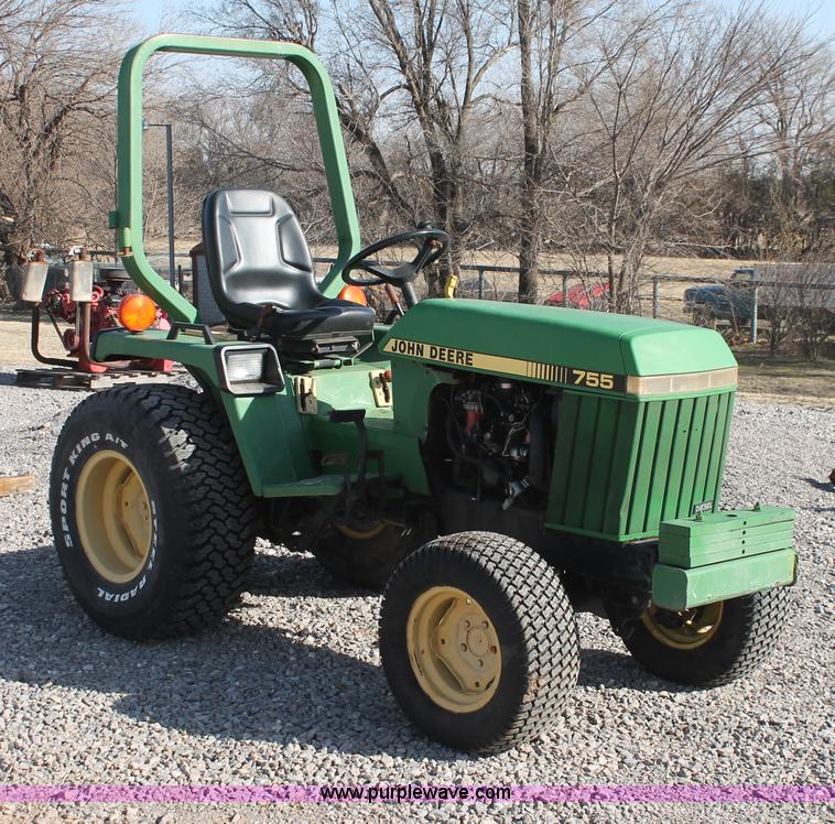 image for item AO9487 1988 John Deere 755 MFWD tractor