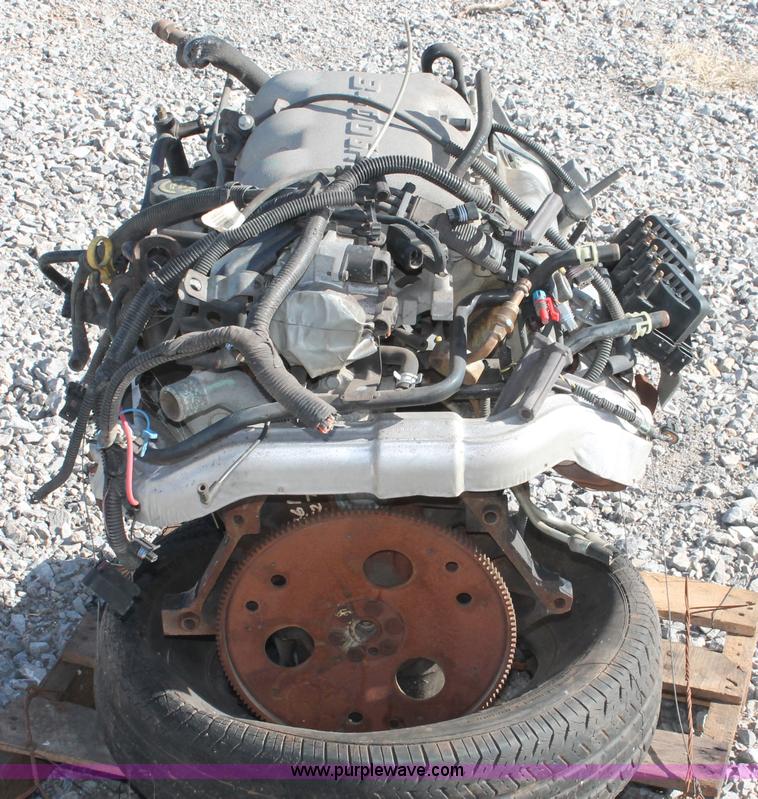 image for item AO9488 General Motors 3.4L six cylinder gas engine