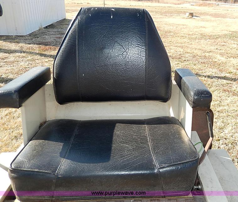 image for item AX9049 Grasshopper 1620 ZTR lawn mower