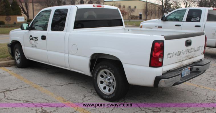 image for item C1920 2007 Chevrolet Silverado 1500 Ext. Cab pickup truck