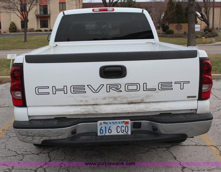 image for item C1920 2007 Chevrolet Silverado 1500 Ext. Cab pickup truck