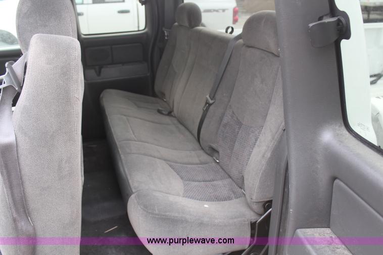 image for item C1920 2007 Chevrolet Silverado 1500 Ext. Cab pickup truck