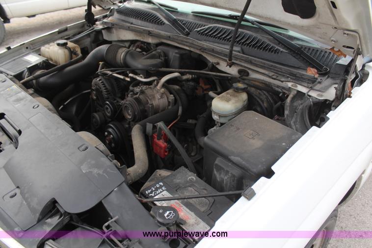 image for item C1920 2007 Chevrolet Silverado 1500 Ext. Cab pickup truck