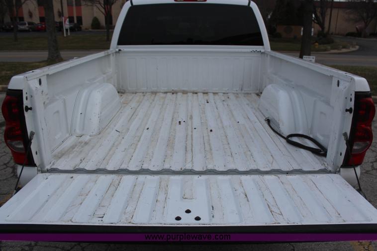 image for item C1920 2007 Chevrolet Silverado 1500 Ext. Cab pickup truck