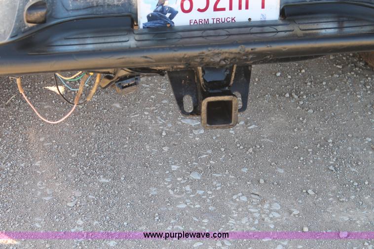 image for item C3731 2004 Chevrolet Silverado 2500HD Crew Cab pickup truck