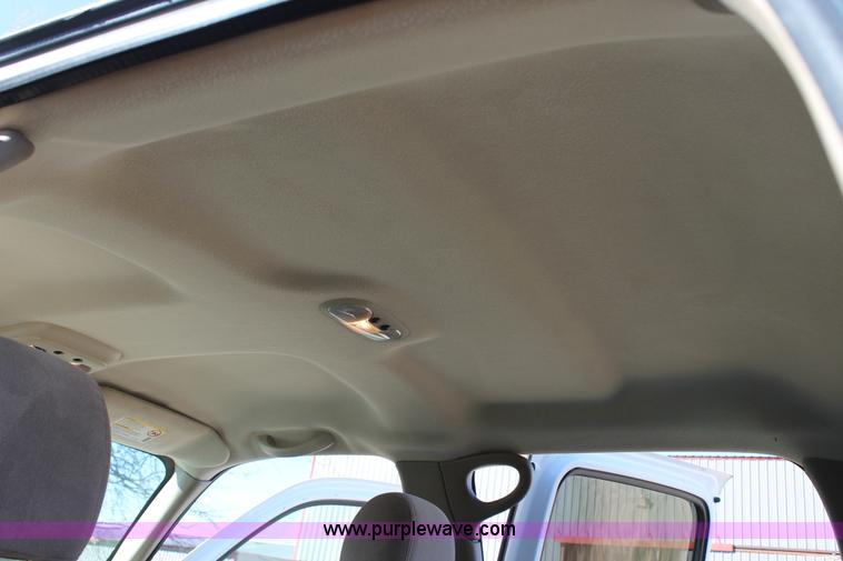 image for item C3731 2004 Chevrolet Silverado 2500HD Crew Cab pickup truck