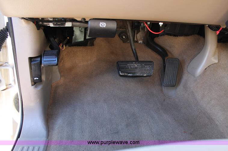 image for item C3731 2004 Chevrolet Silverado 2500HD Crew Cab pickup truck