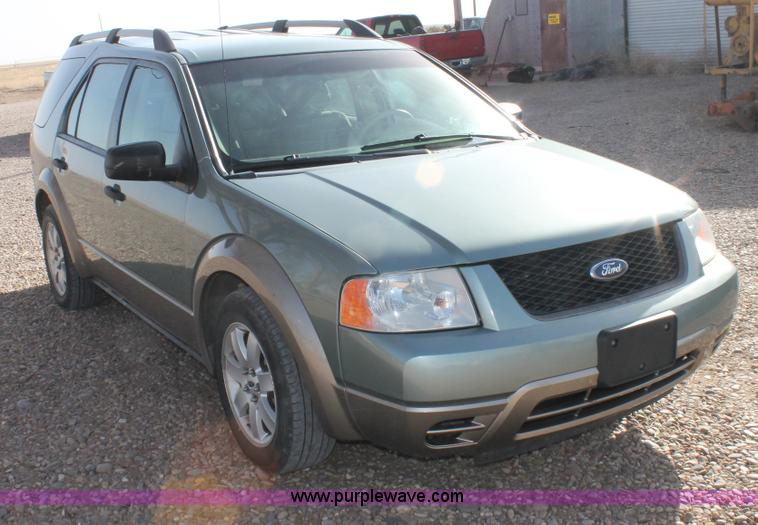 image for item C3780 2006 Ford Freestyle SE van