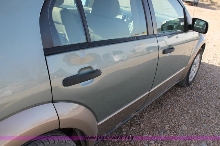 image for item C3780 2006 Ford Freestyle SE van