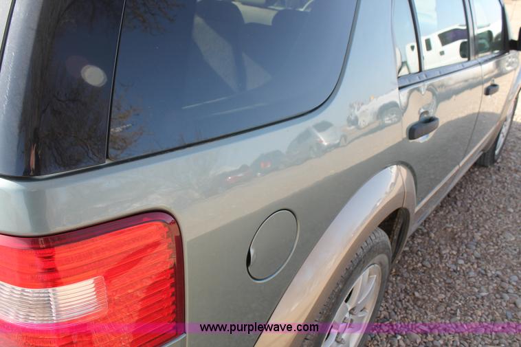 image for item C3780 2006 Ford Freestyle SE van