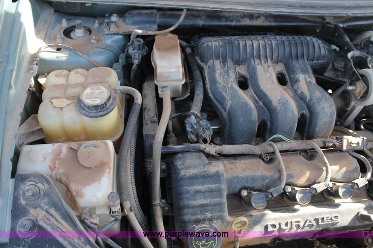 image for item C3780 2006 Ford Freestyle SE van