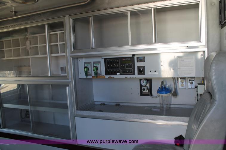 image for item C3783 1999 Ford Econoline E450 ambulance