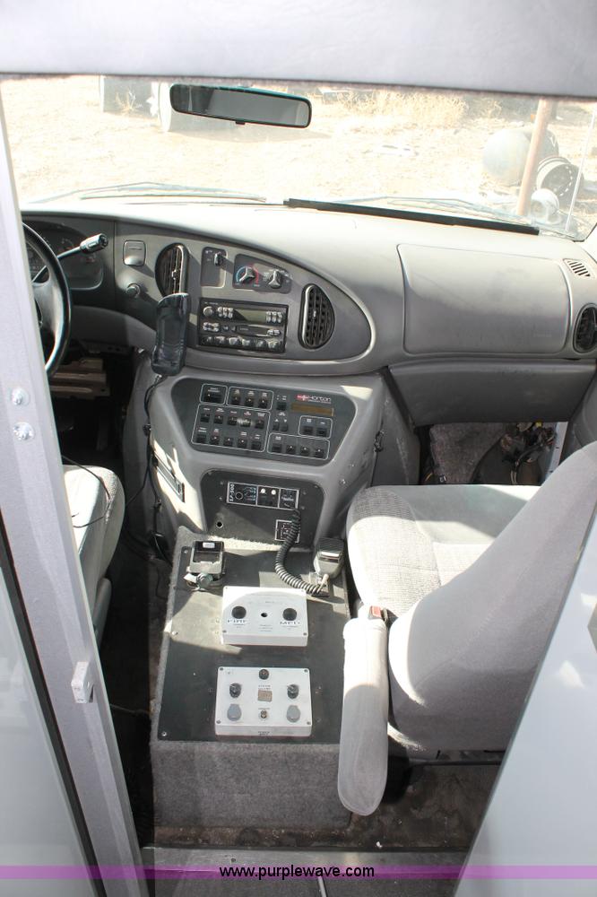 image for item C3783 1999 Ford Econoline E450 ambulance