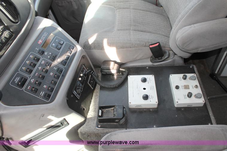 image for item C3783 1999 Ford Econoline E450 ambulance
