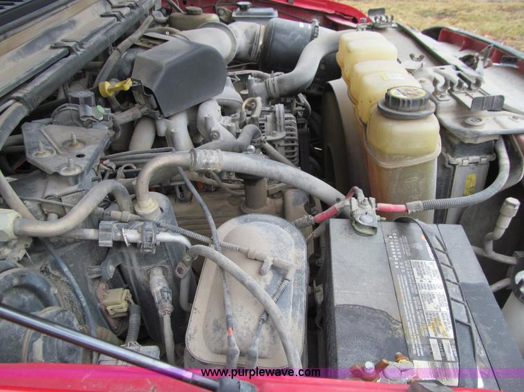 image for item E4684 2002 Ford F250 Super Duty XLT SuperCab pickup truck