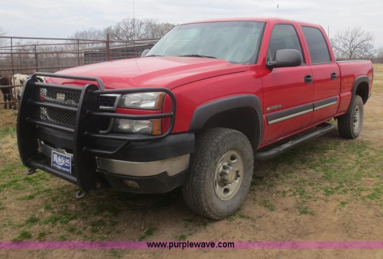 image for item F6849 2007 Chevrolet Silverado Classic 2500HD pickup truck