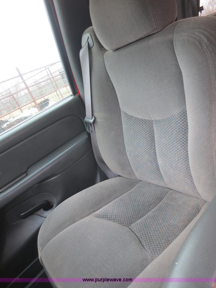 image for item F6849 2007 Chevrolet Silverado Classic 2500HD pickup truck