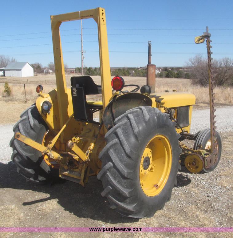 image for item F7304 John Deere 301W industrial tractor