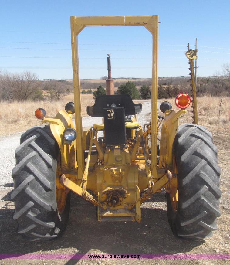 image for item F7304 John Deere 301W industrial tractor