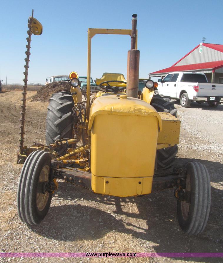 image for item F7304 John Deere 301W industrial tractor