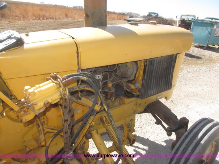 image for item F7304 John Deere 301W industrial tractor