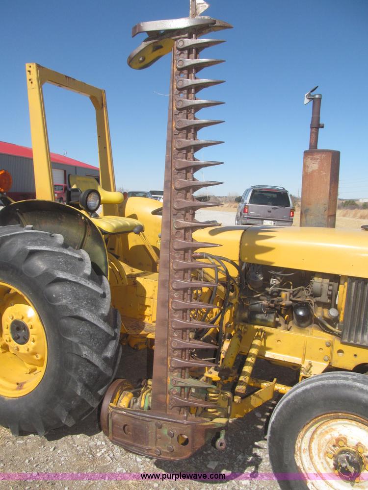 image for item F7304 John Deere 301W industrial tractor