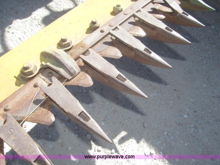 image for item F7304 John Deere 301W industrial tractor