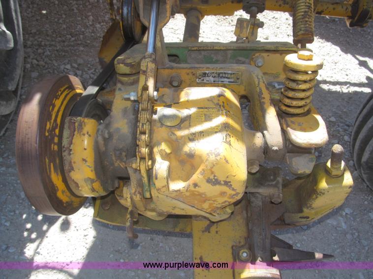 image for item F7304 John Deere 301W industrial tractor